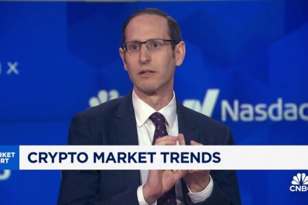 This is a very bullish setup for bitcoin into the election, says VanEck's Matthew Sigel
